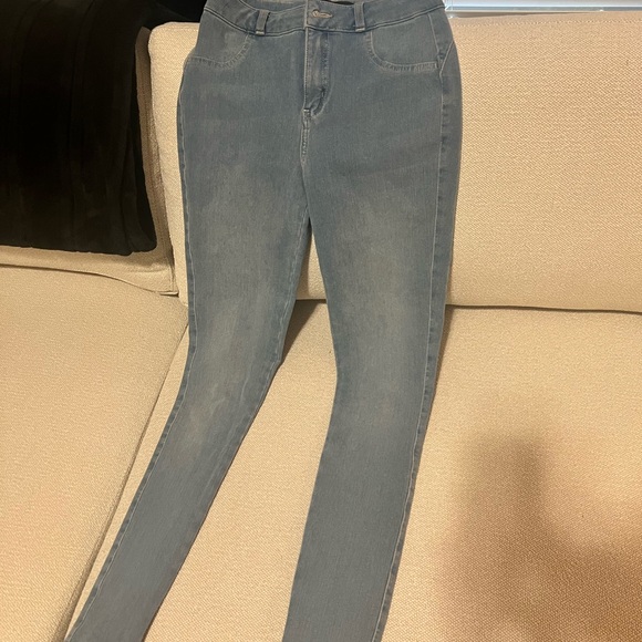 FITJEANS Light Blue Women's Skinny Jeans - Picture 4 of 6